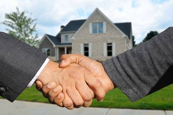 Acheter une maison en France ? Voici comment budgétiser l'achat
